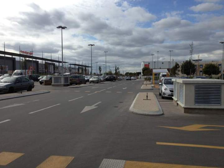 PONTAULT COMBAULT Parking CC 4 Chenes